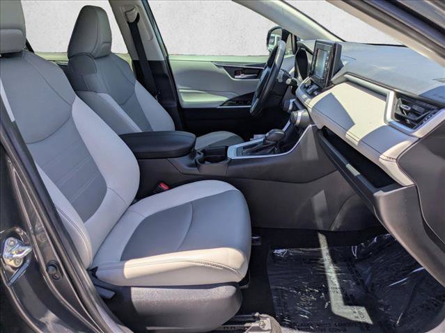 Certified 2020 Toyota RAV4 XLE Premium FWD image 21