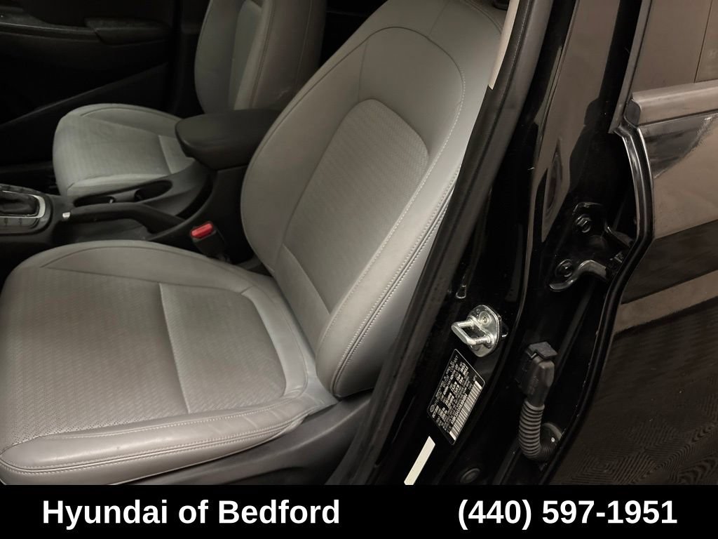 Used 2021 Hyundai Kona Limited FWD image 11