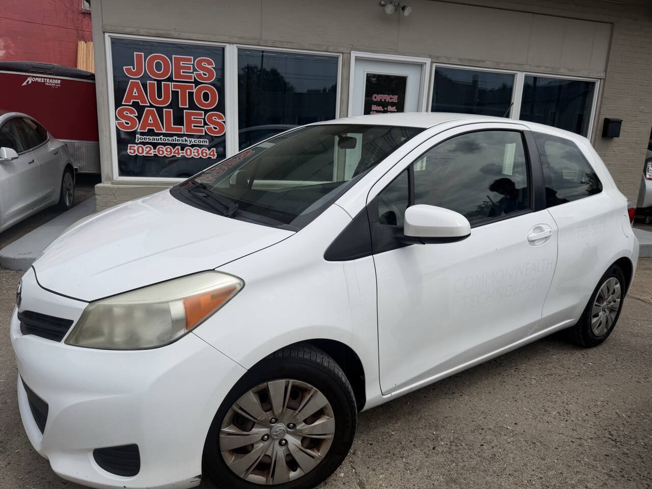 Used 2012 Toyota Yaris L FWD image 2