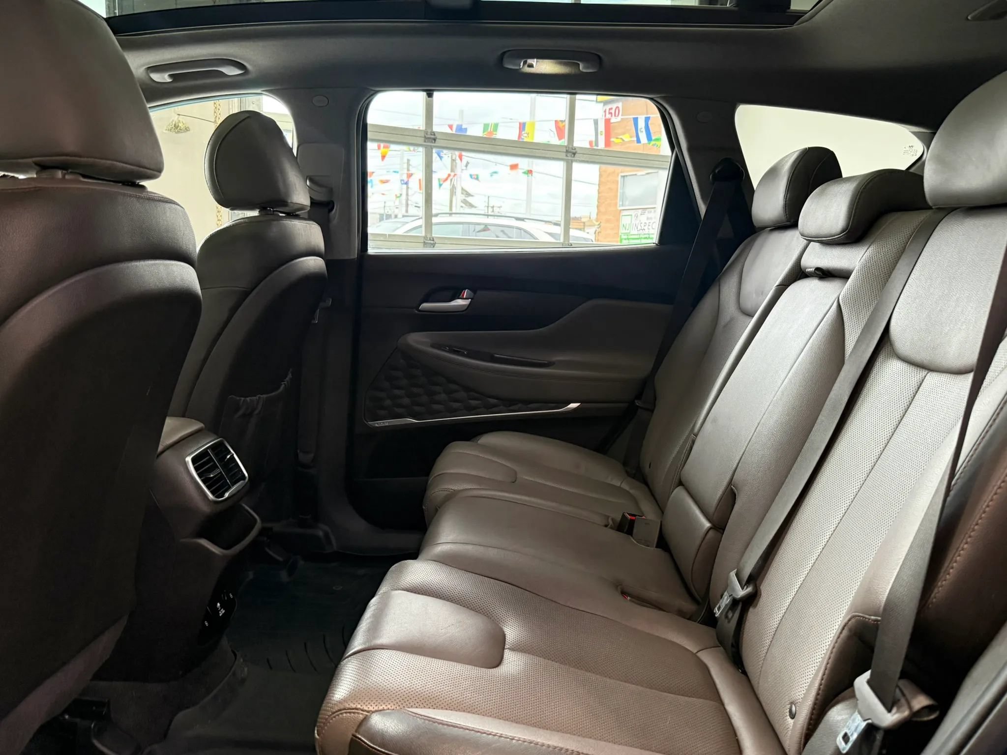 Used 2019 Hyundai Santa Fe AWD w/ Cargo Package image 33