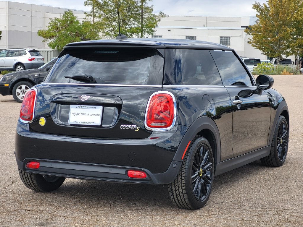 Used 2024 MINI Cooper SE FWD image 7