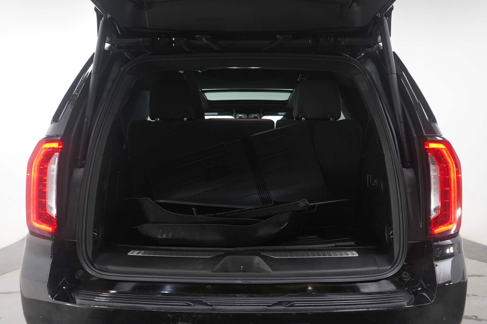 Used 2024 GMC Yukon Denali Ultimate image 19