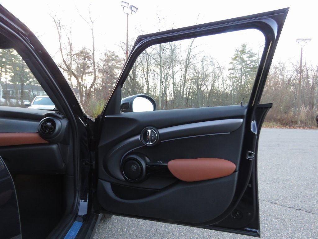 Used 2023 MINI Cooper S image 13