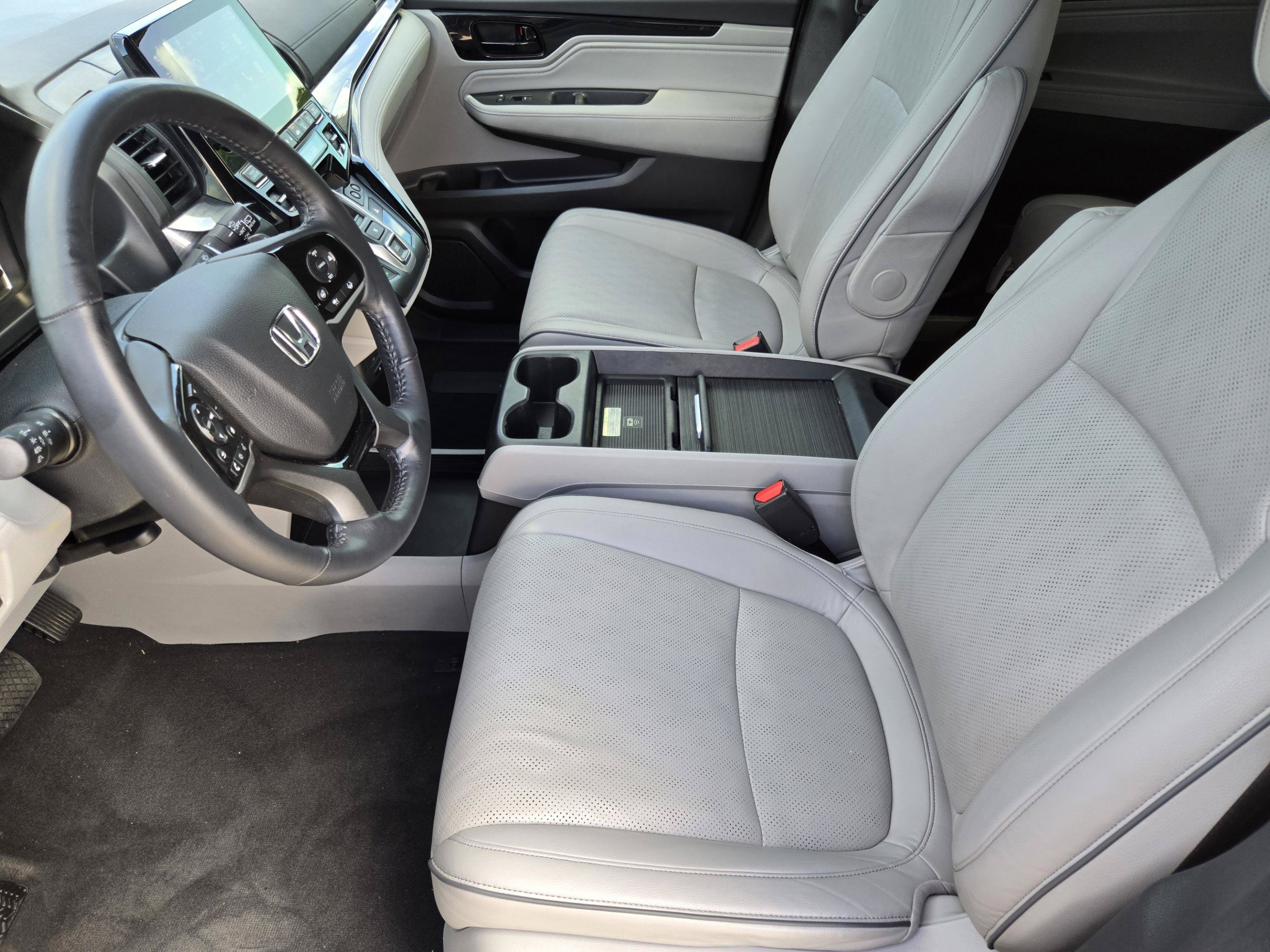 Certified 2024 Honda Odyssey Elite image 9