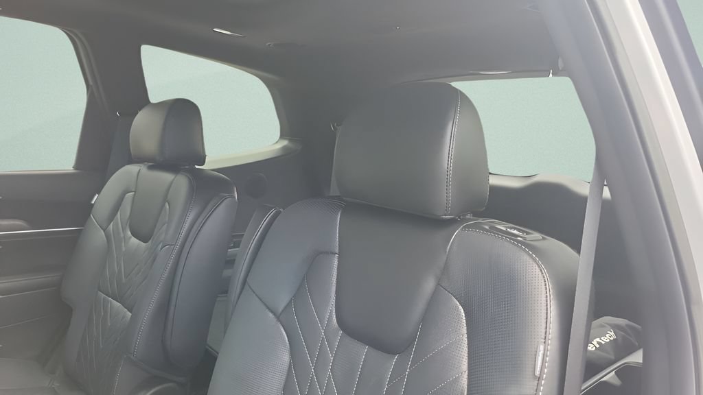 Used 2025 Kia Telluride SX Prestige X-Pro AWD/4WD image 10