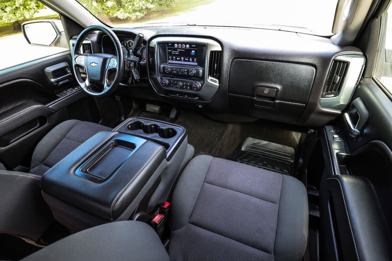Used 2017 Chevrolet Silverado 1500 LT w/ All Star Edition AWD/4WD image 28