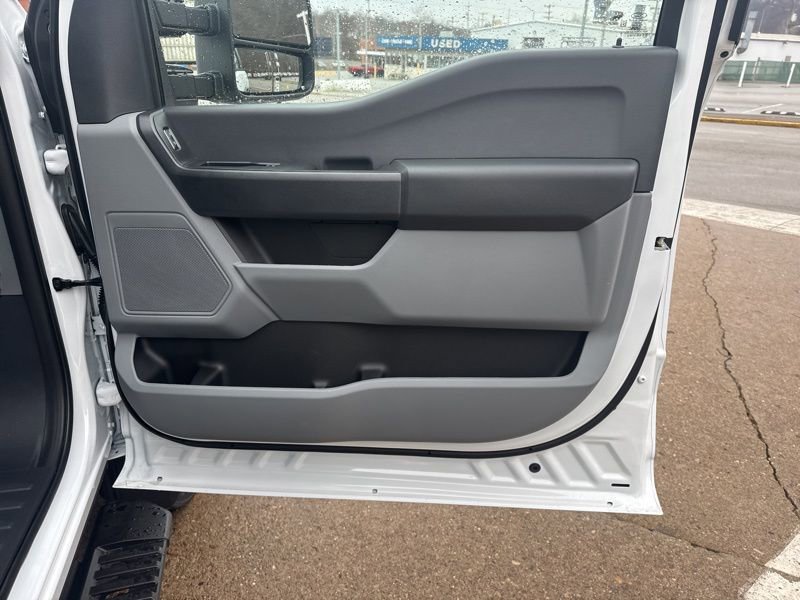 New 2026 Ford F450 XL w/ XL Chrome Package image 13