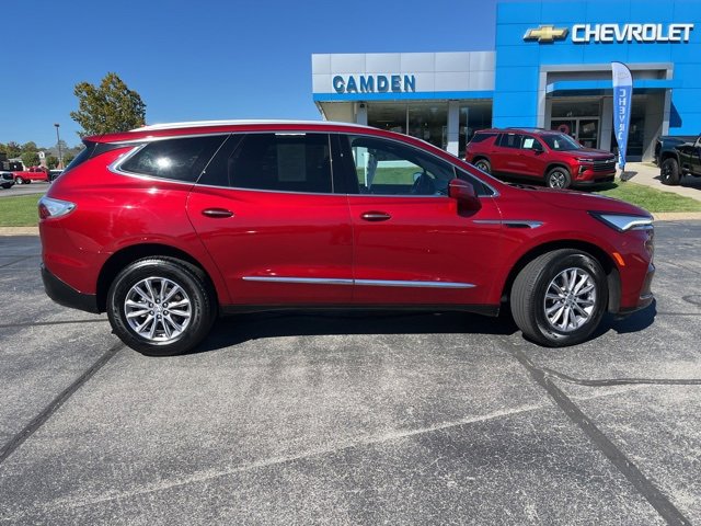 Used 2024 Buick Enclave Premium image 13