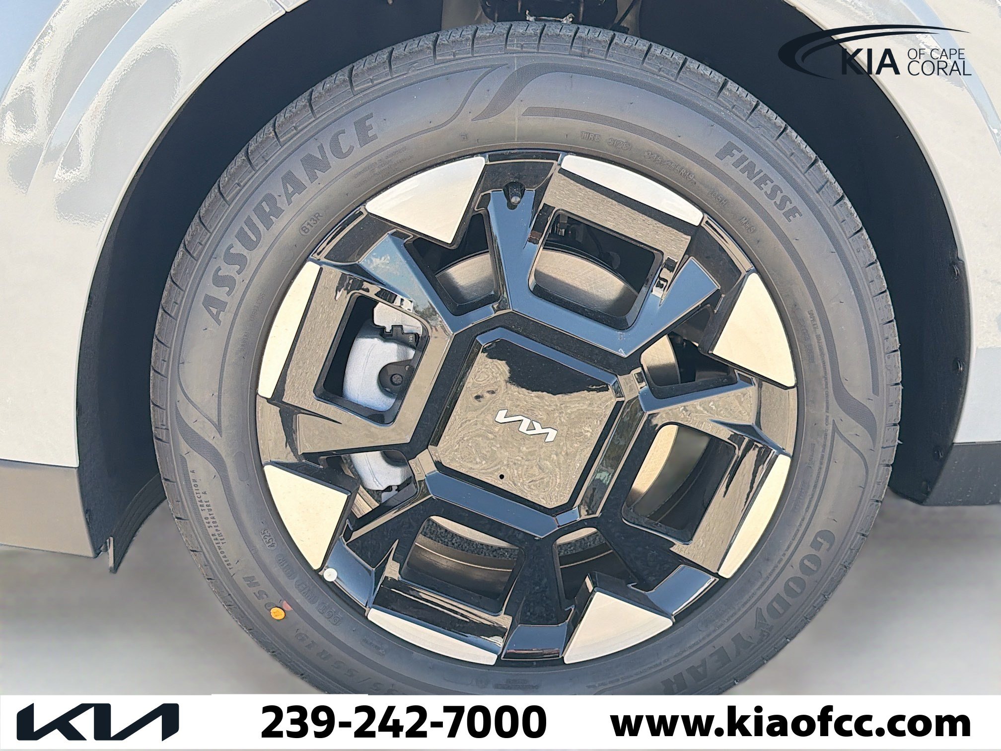 New 2026 Kia Carnival EX image 43