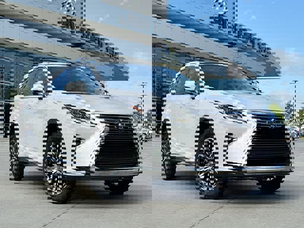 Used 2017 Lexus RX 350 FWD w/ Premium Package image 2