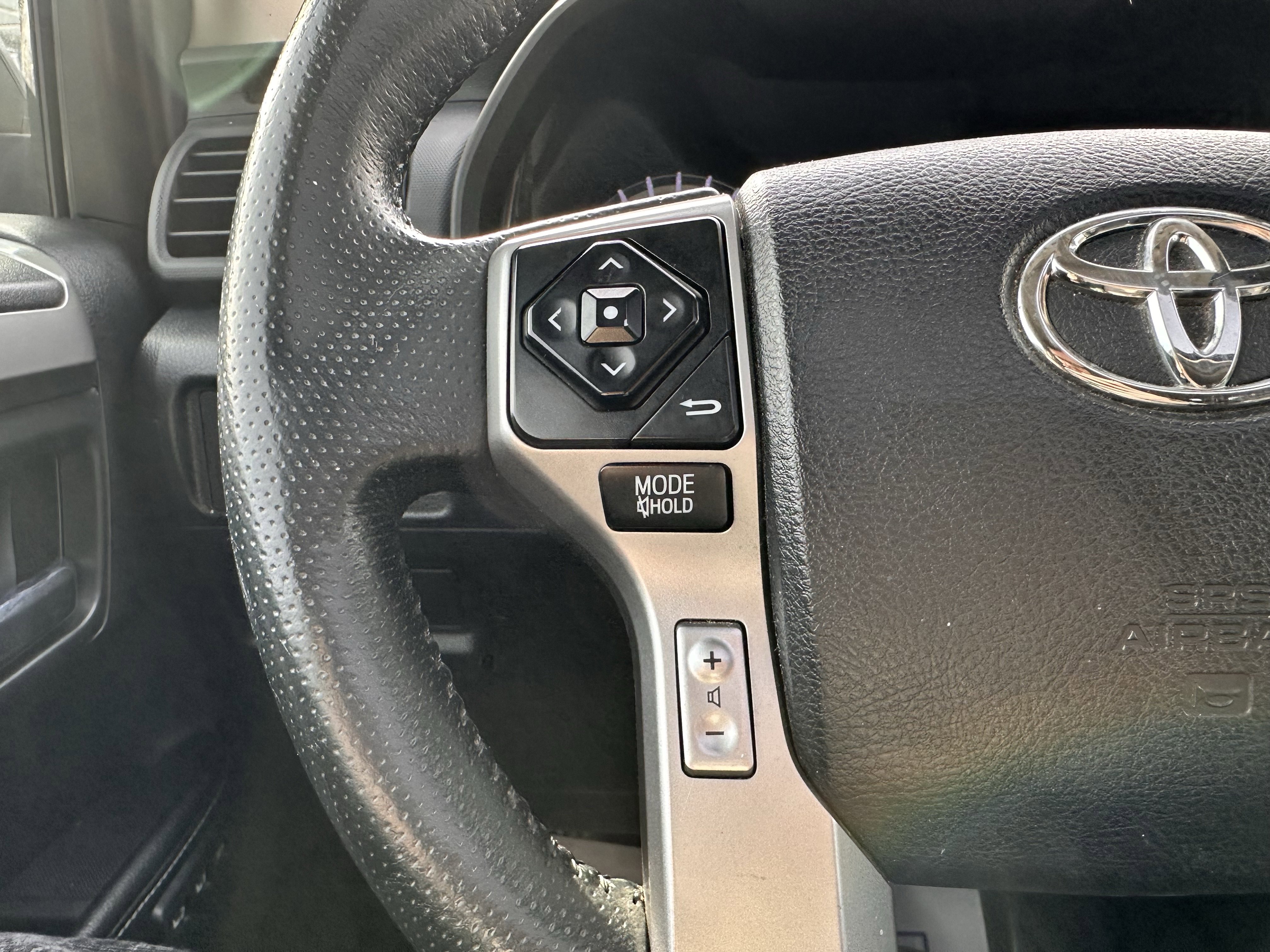 Used 2017 Toyota 4Runner Limited image 12