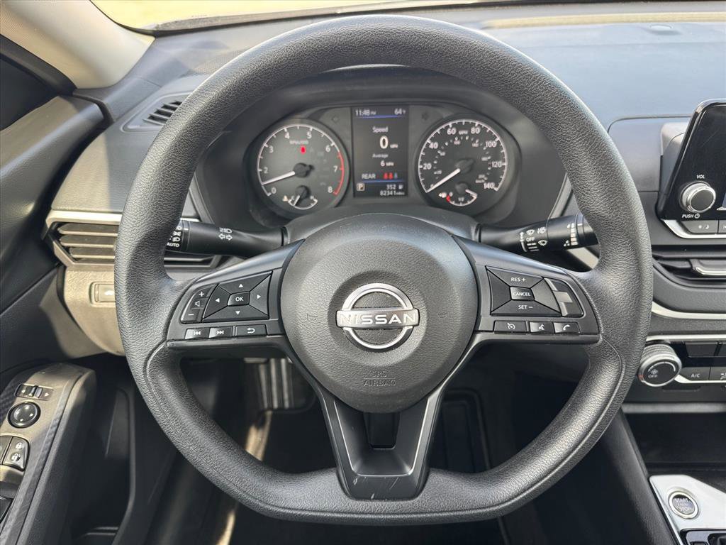 Used 2023 Nissan Altima 2.5 S FWD image 11