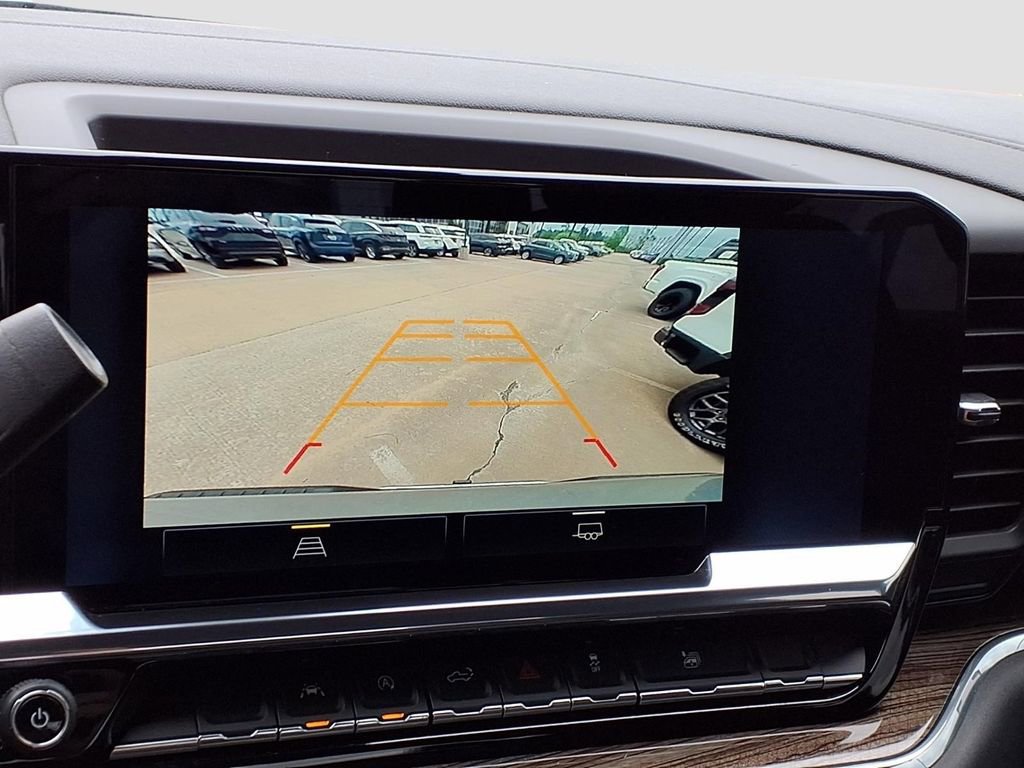 Used 2024 Chevrolet Silverado 1500 LT AWD/4WD image 11