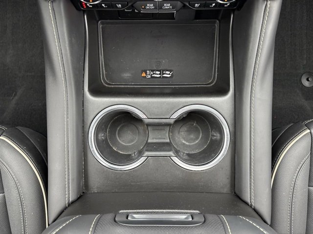 Used 2024 GMC Yukon XL SLT w/ SLT Premium Package image 28