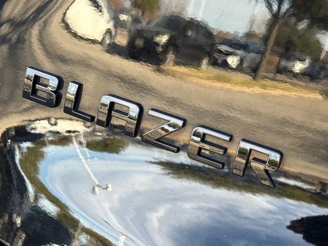 Used 2023 Chevrolet Blazer LT w/ Convenience Package image 11