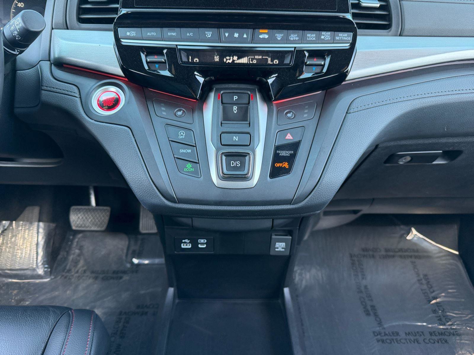 Used 2025 Honda Odyssey Sport-L image 11