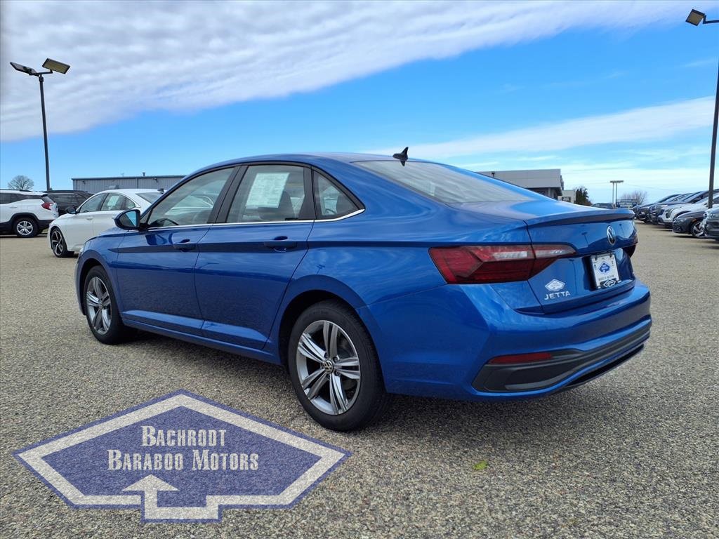 Used 2024 Volkswagen Jetta SE image 7