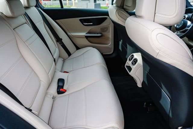 Used 2022 Mercedes-Benz C 300 4MATIC Sedan image 33