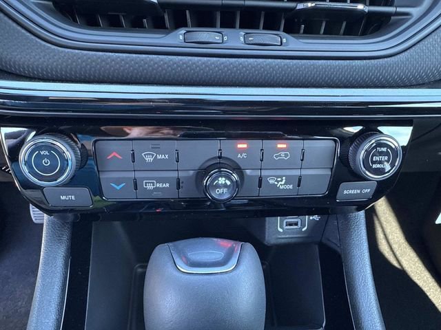 New 2026 Jeep Compass Latitude image 26