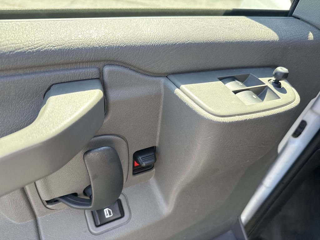 Used 2024 GMC Savana 2500 w/ Driver Convenience Package RWD image 20