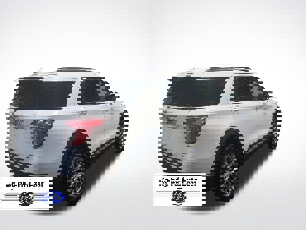 Used 2023 Ford Explorer XLT w/ Equipment Group 202A image 11