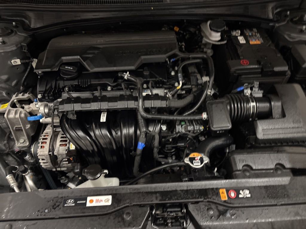 Certified 2026 Hyundai Elantra SE image 27