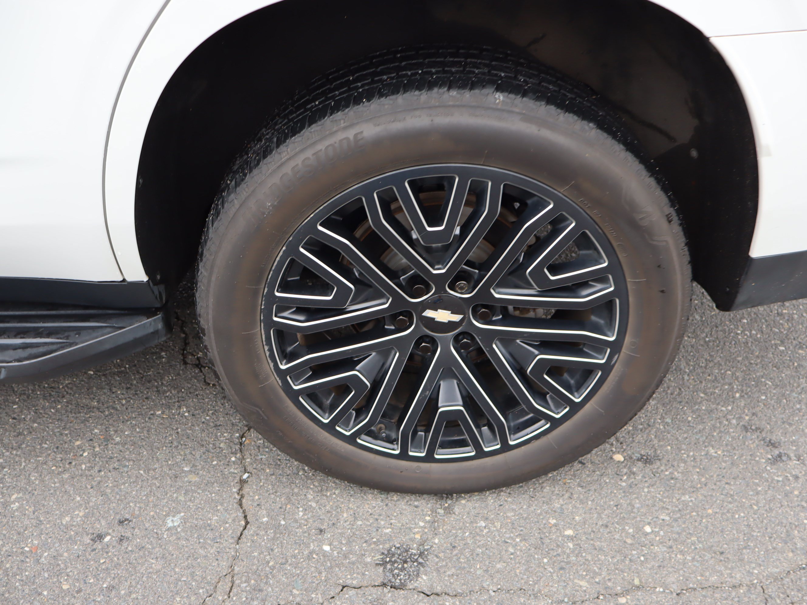 Used 2021 Chevrolet Tahoe Premier w/ Premium Package RWD image 43