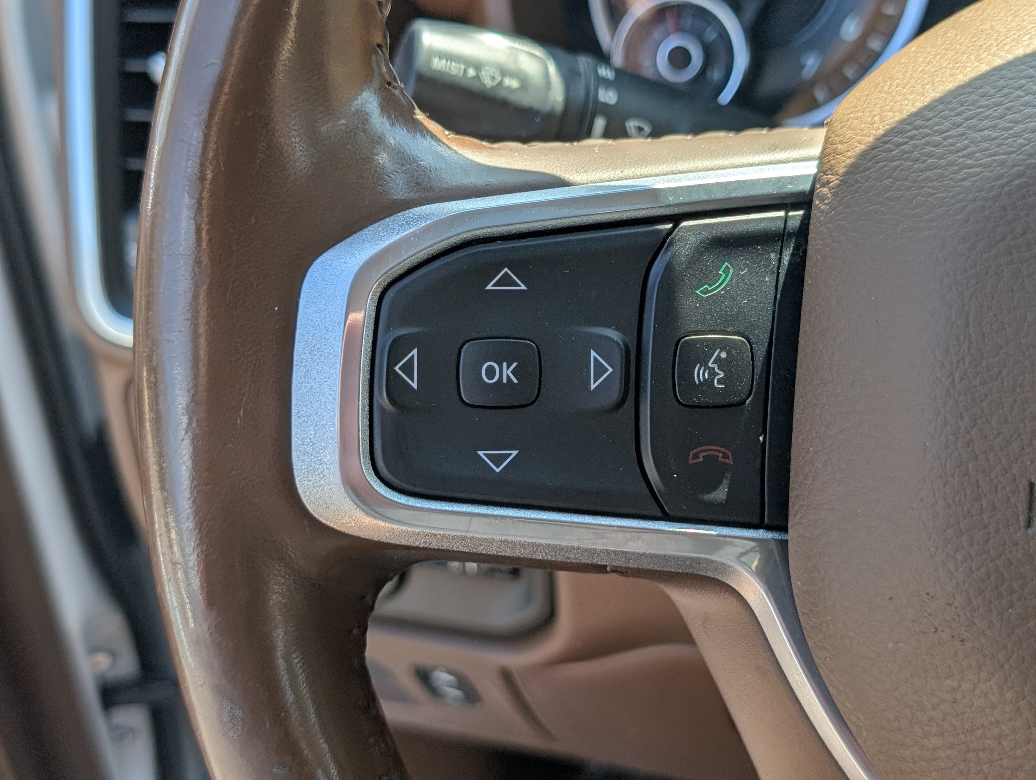 Used 2020 RAM 1500 Laramie AWD/4WD image 24