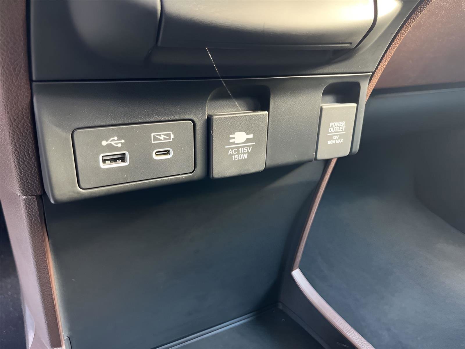 Used 2025 Honda Odyssey Elite image 18