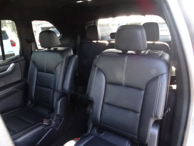 Used 2024 GMC Acadia Elevation w/ Black Edition image 20