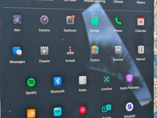 Used 2021 Tesla Model 3 Standard Range Plus RWD image 14