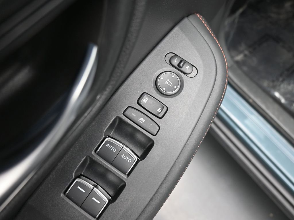 Certified 2025 Honda HR-V Sport image 31