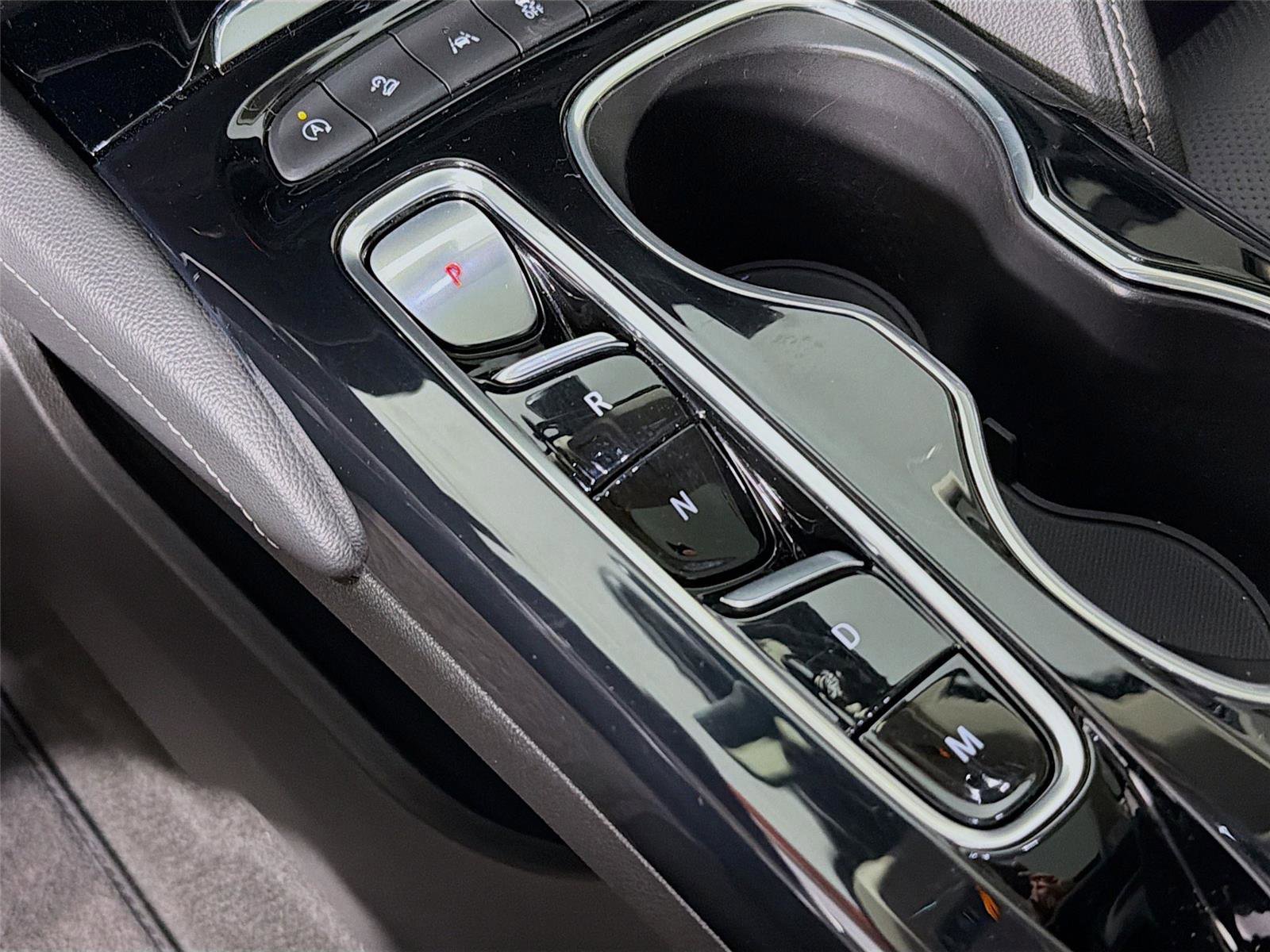 Used 2023 Buick Envision Essence w/ Sport Touring Package image 18