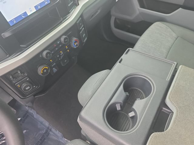 Used 2025 Ford F550 4x4 Regular Cab Super Duty w/ XLT Value Package image 23