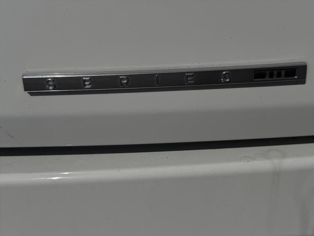 Used 2024 Jeep Wagoneer L Series III w/ Premium Group I AWD/4WD image 11