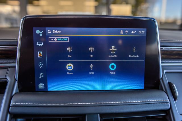 Used 2023 Chevrolet Suburban Premier image 34