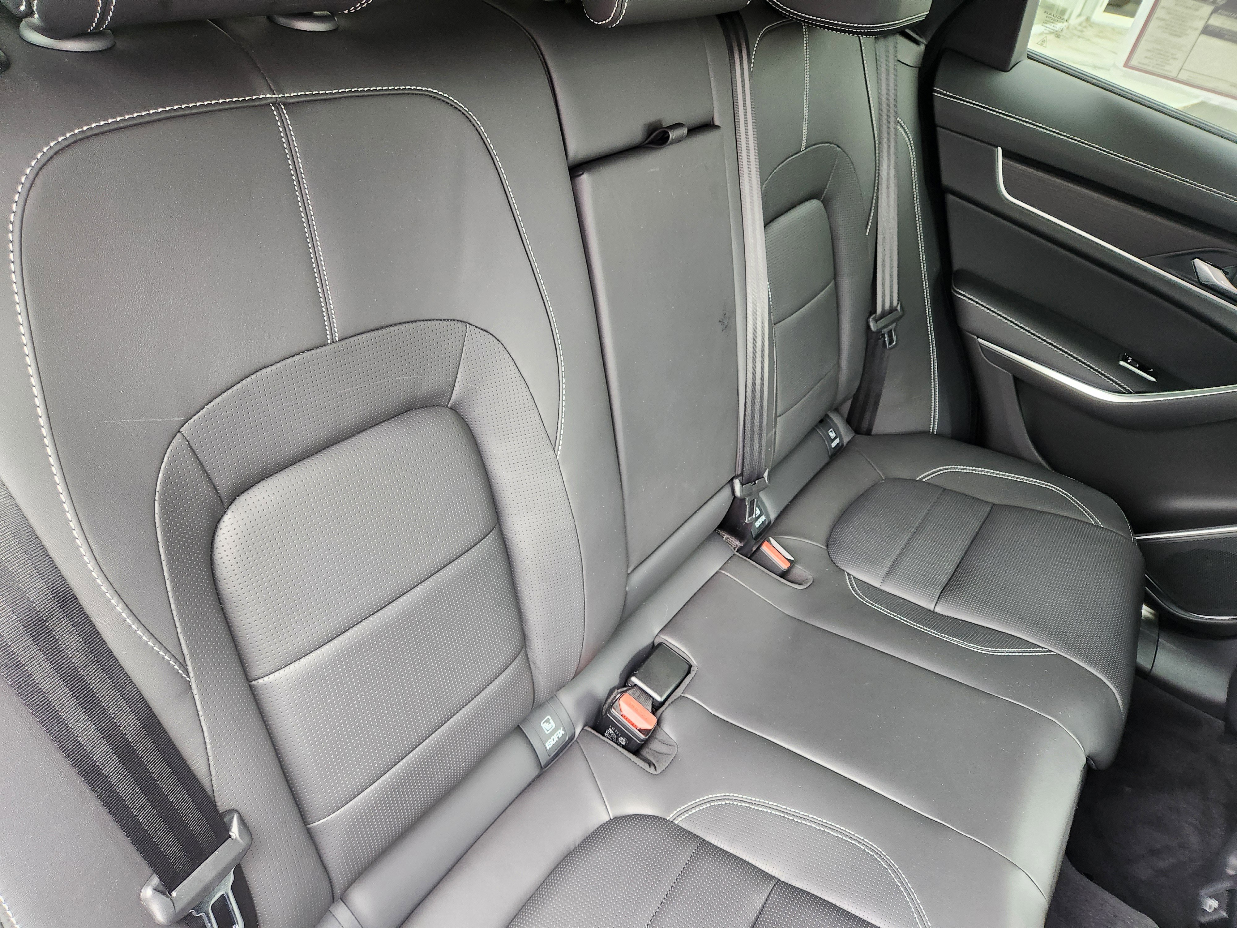 New 2026 Jaguar F-PACE R-Dynamic S image 20