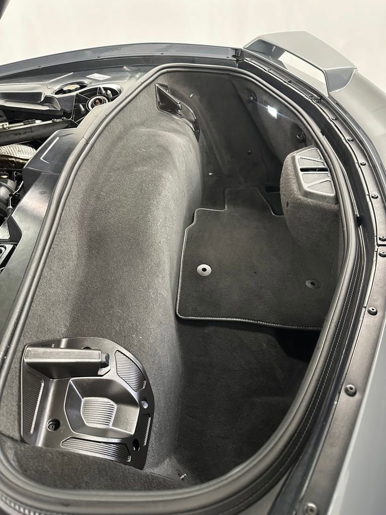 Used 2024 Chevrolet Corvette Stingray Coupe w/ Z51 Performance Package image 27