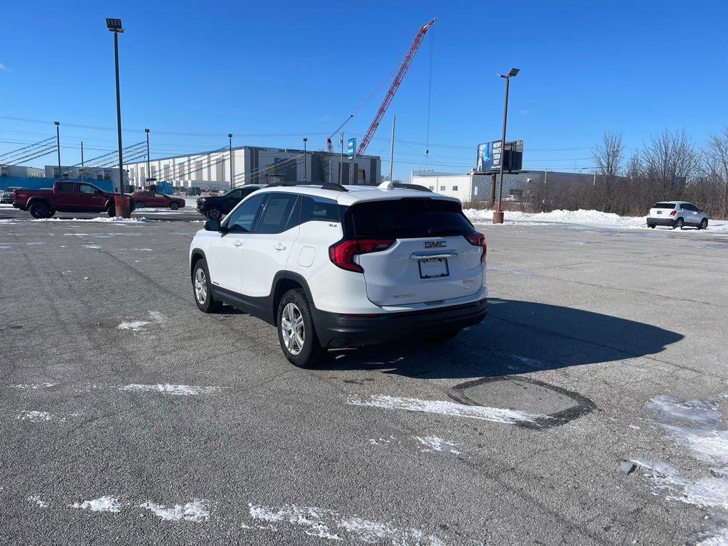 Used 2019 GMC Terrain SLE w/ Driver Convenience Package image 3