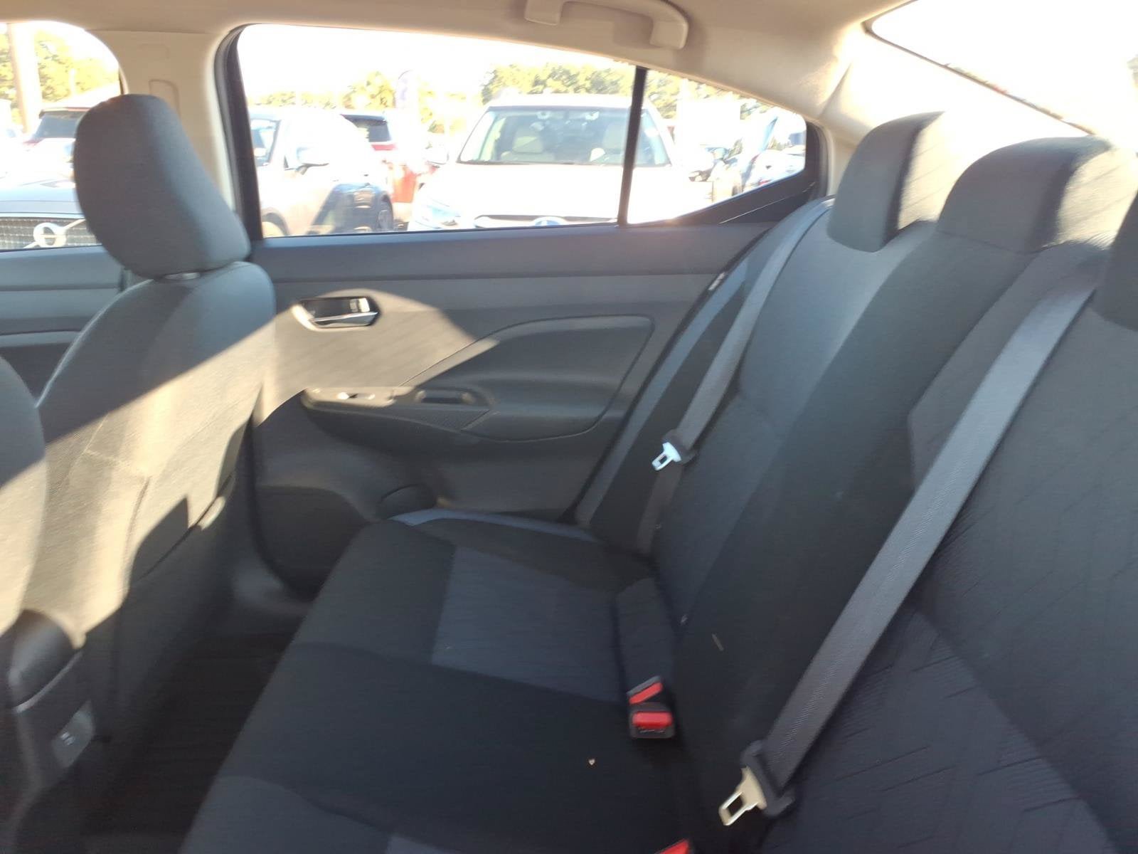 Used 2025 Nissan Versa SV FWD image 10