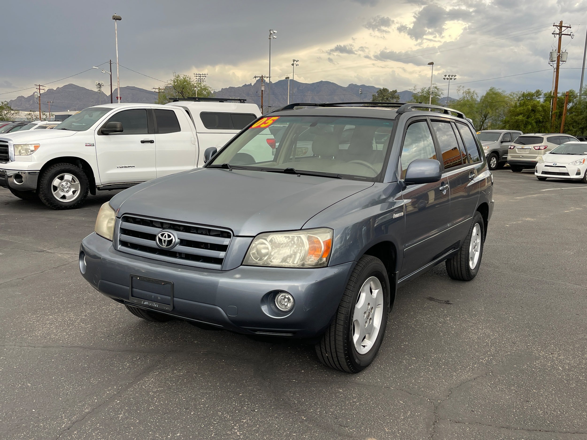 Used 2005 Toyota Highlander 2WD V6 w/ 3rd Row