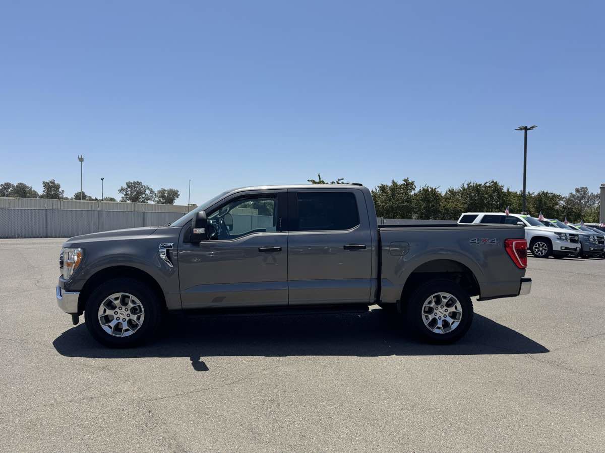 Used 2021 Ford F150 XLT w/ Equipment Group 301A Mid image 7