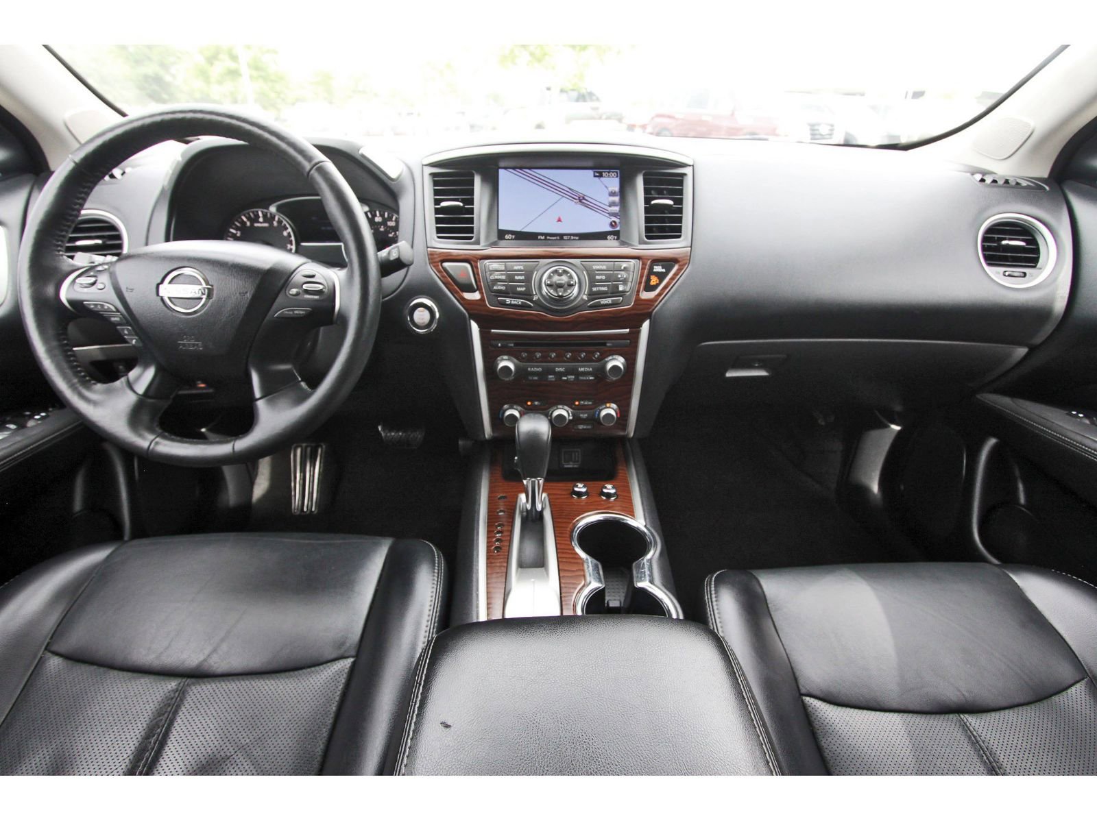 Used 2019 Nissan Pathfinder Platinum FWD image 12