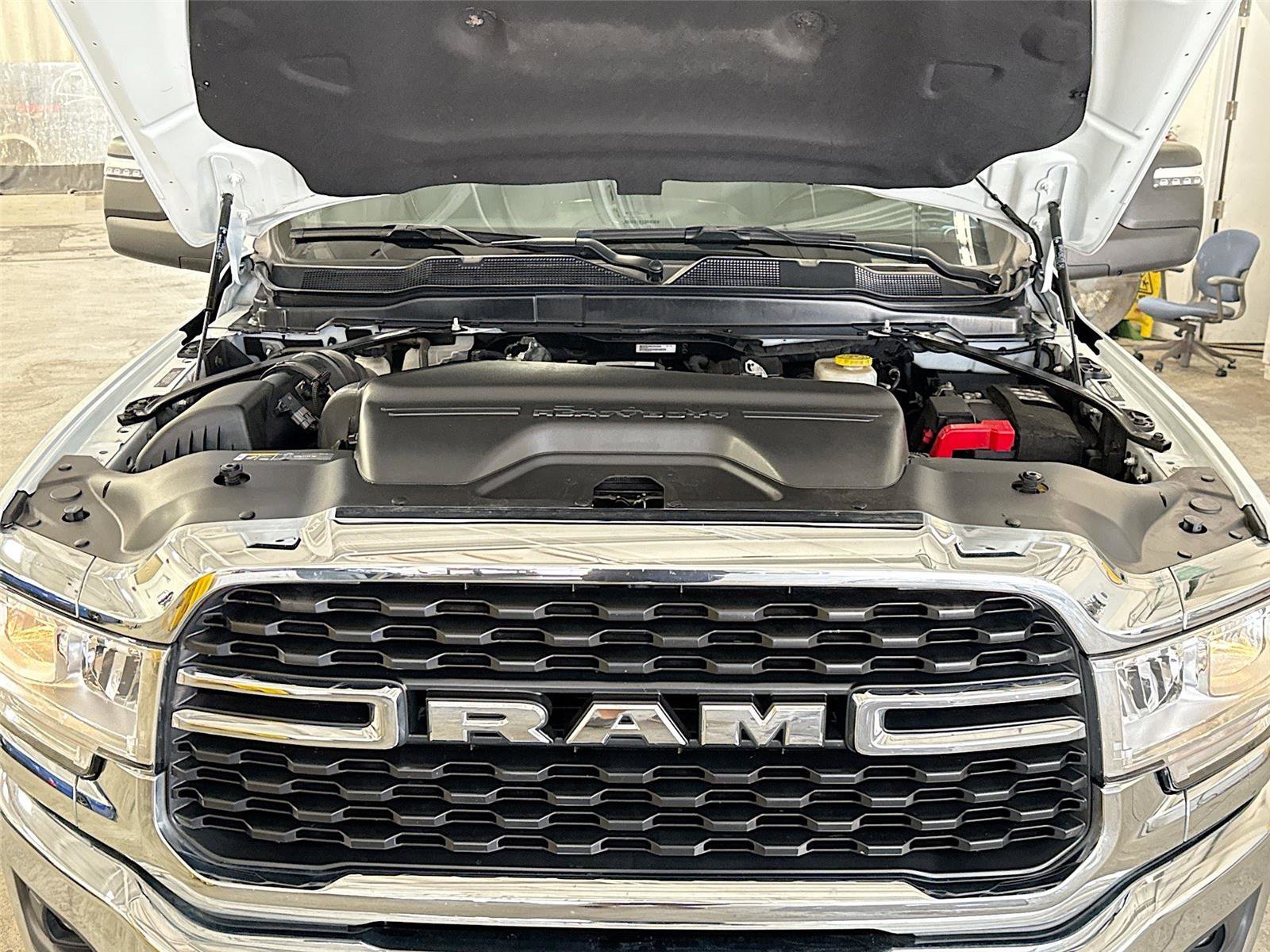 Used 2024 RAM 2500 Big Horn AWD/4WD image 28