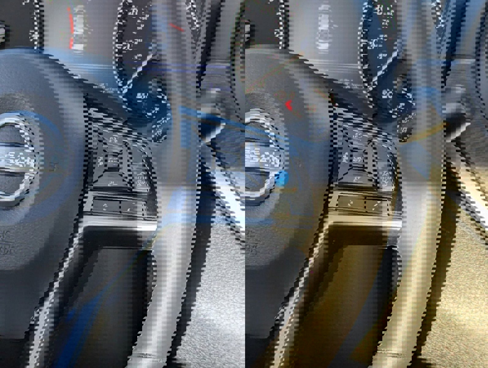 New 2025 Nissan Altima 2.5 SL image 29