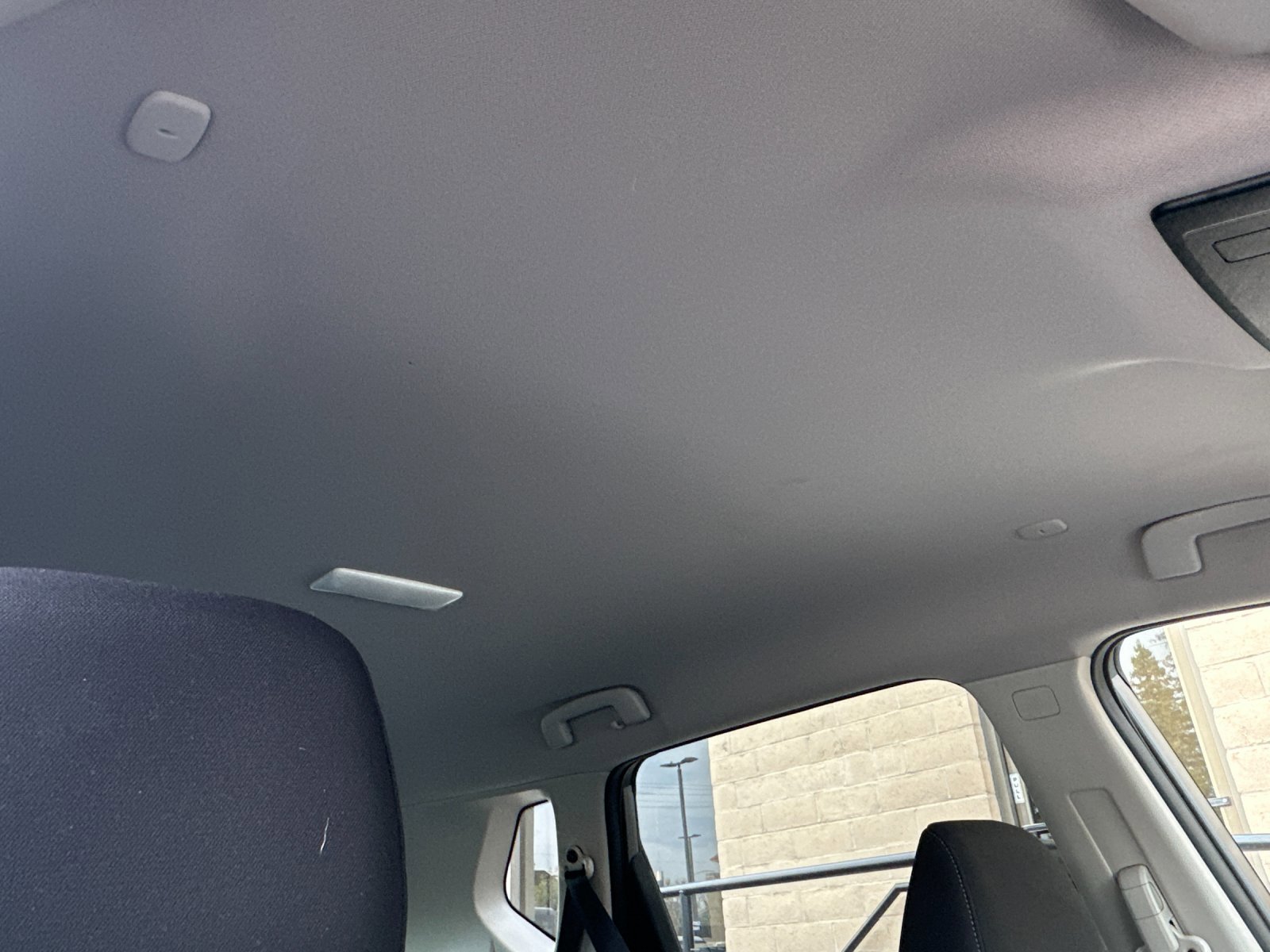 Used 2023 Nissan Rogue SV image 17