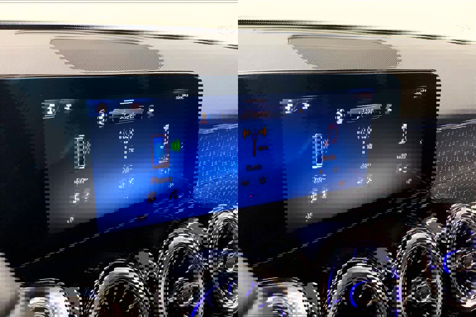 Used 2025 Mercedes-Benz GLB 250 image 23