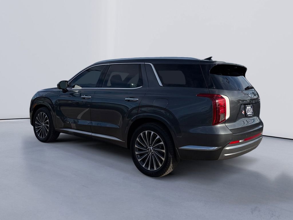 Used 2023 Hyundai Palisade Calligraphy FWD image 5