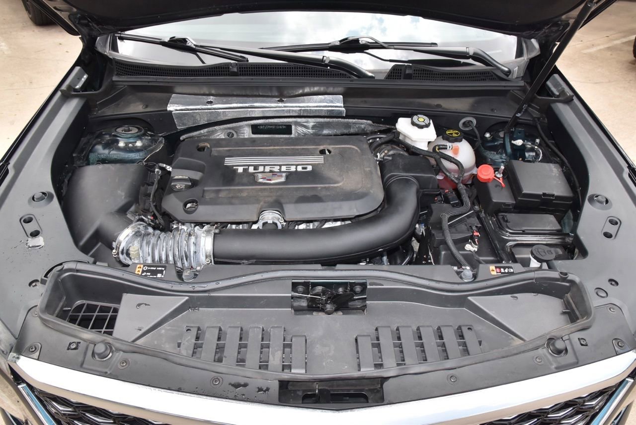 Used 2025 Cadillac XT4 Premium Luxury AWD/4WD image 38