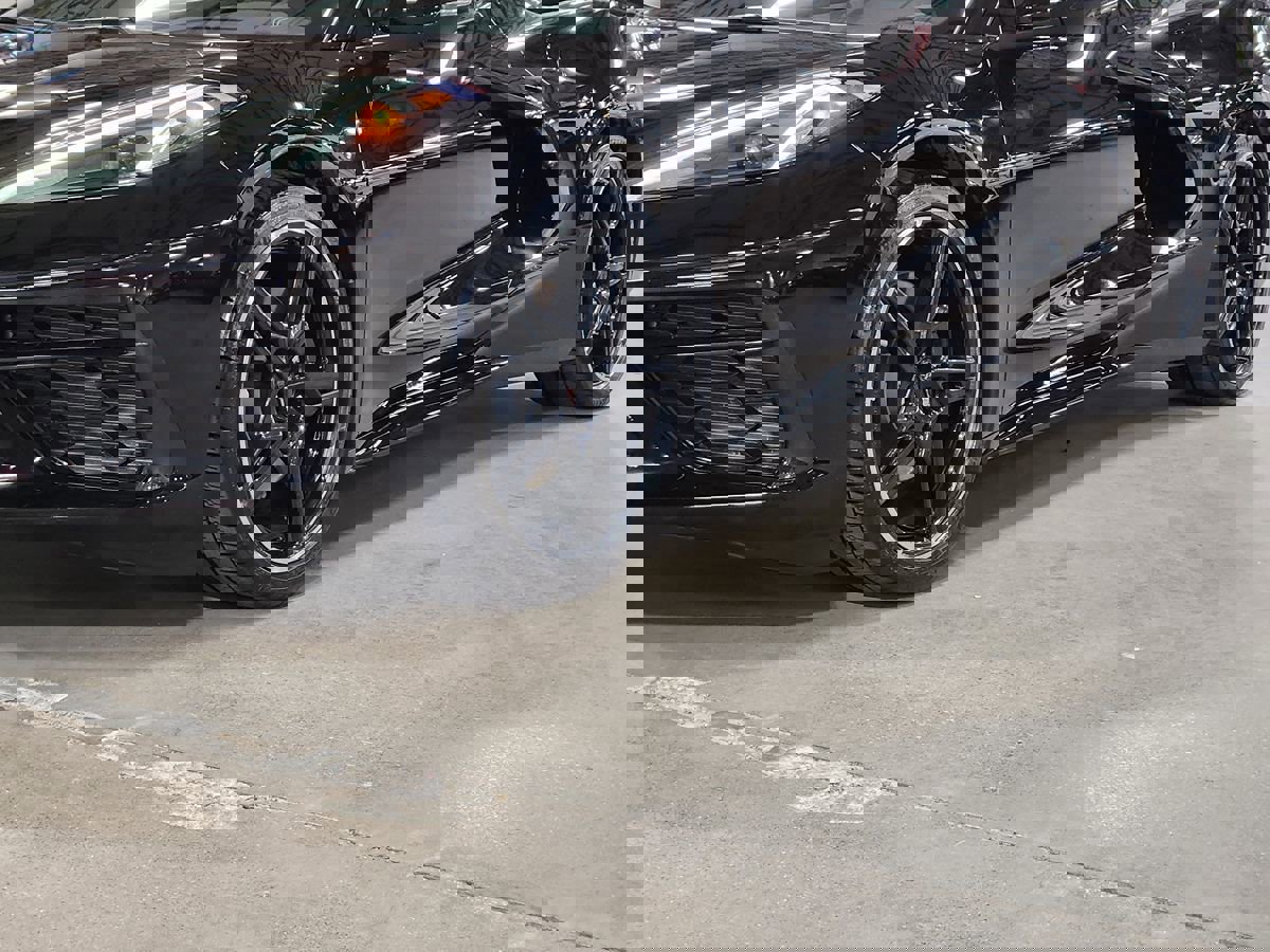 Used 2024 Chevrolet Corvette Stingray Coupe w/ 1LT image 17